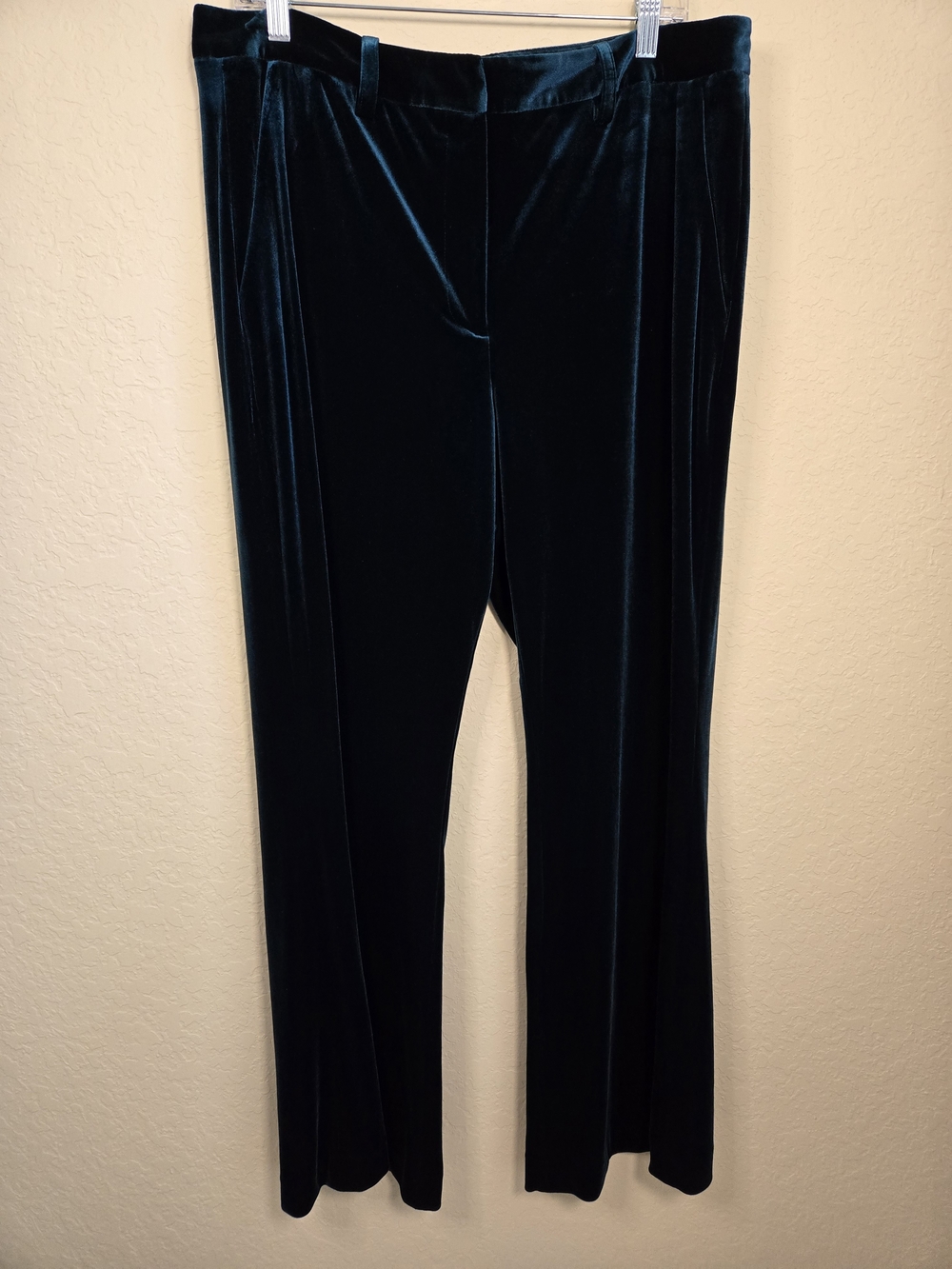 Alex Marie Emerald Green Velvet Pants – Size 14 – NWT